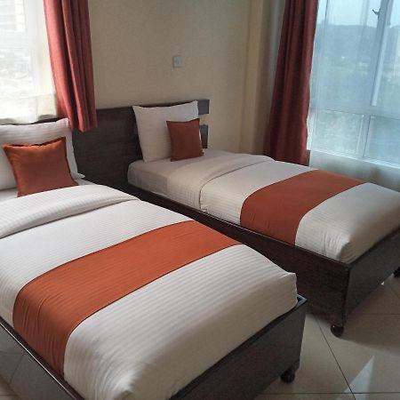 Claire De Lune Moonlight Hotel Nakuru Exterior photo