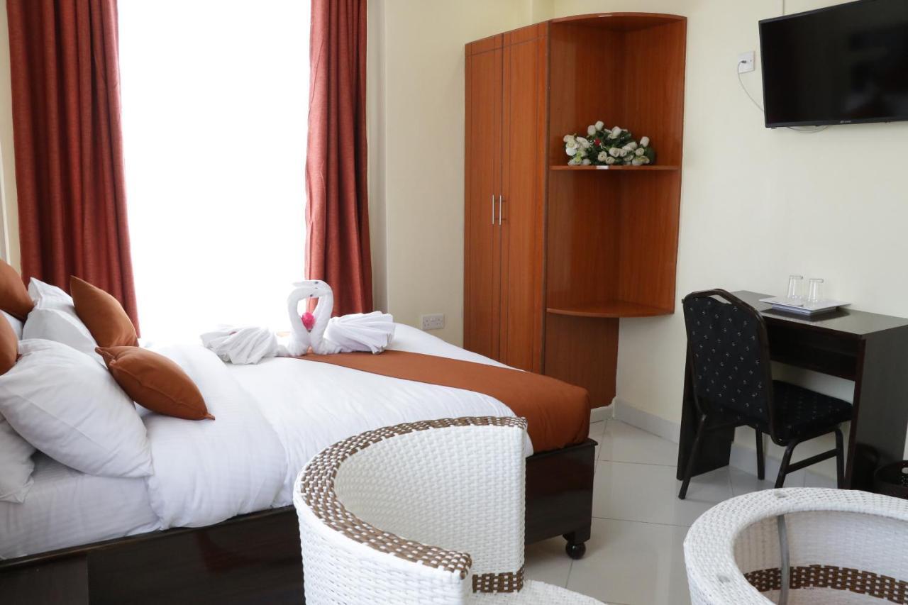 Claire De Lune Moonlight Hotel Nakuru Exterior photo