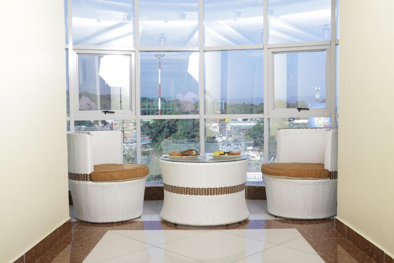Claire De Lune Moonlight Hotel Nakuru Exterior photo